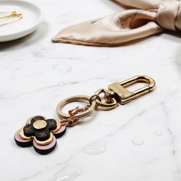 Louis Vuitton Blooming Flowers BB Bag Charm/Key Holder - Picture 7 of 11